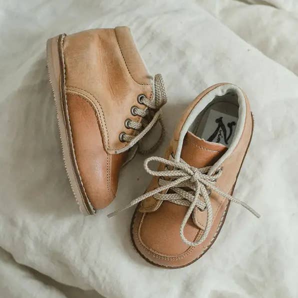 Arlo Boot - Tan/Cognac för wholesale av Zimmerman Shoes