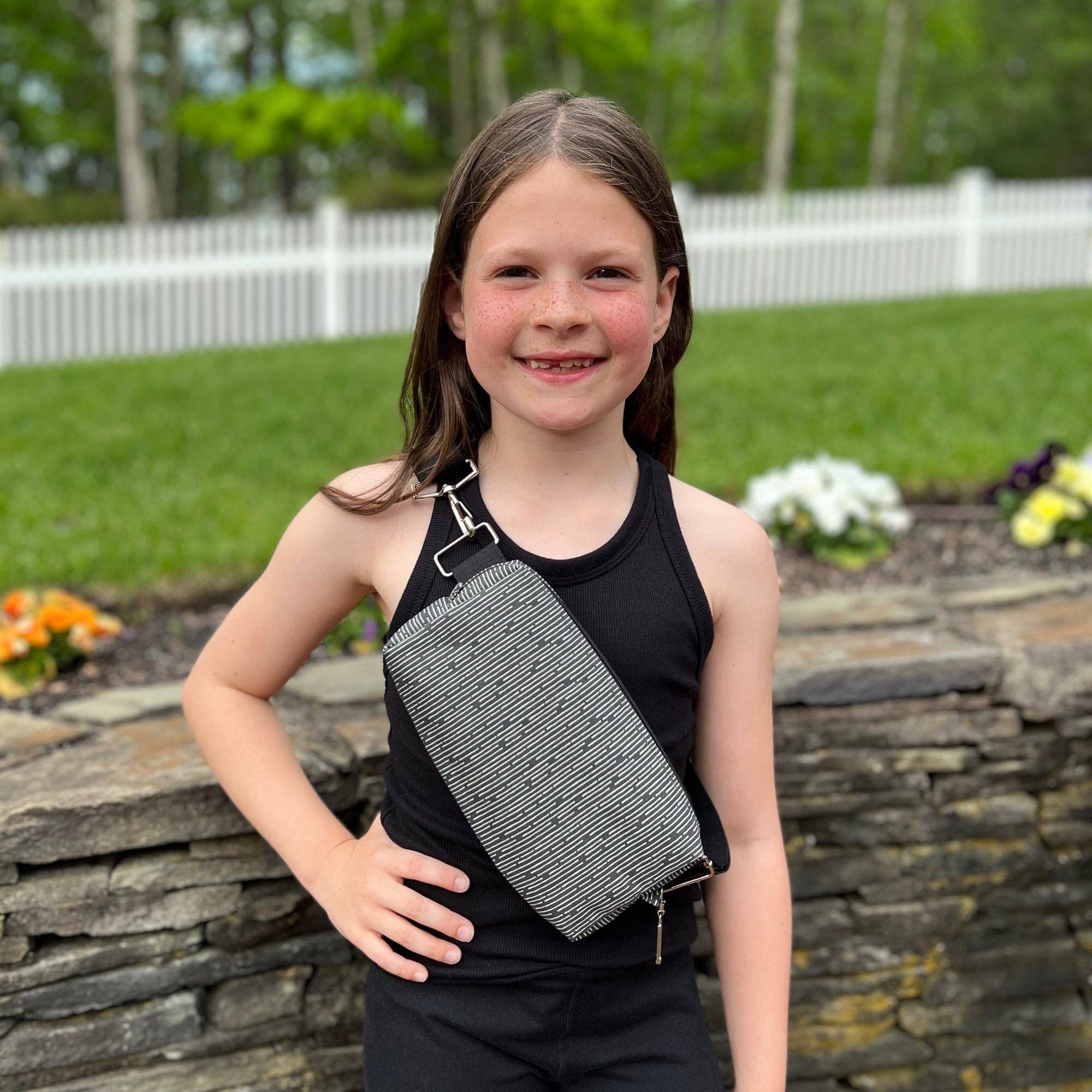 Crosscut Sewing Co. - Wholesale Belt Bag - Women's - Belt Bag Sewing Kit - Supplies, Printed Pattern and Video Tutorial115