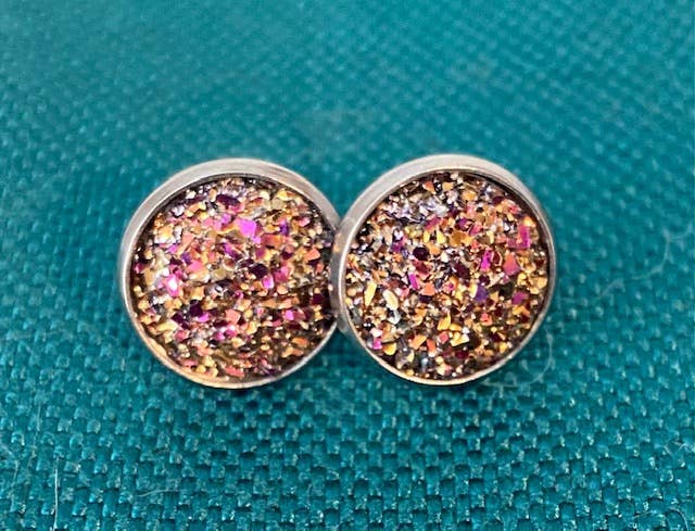 SMA Artistry Creations - Vendita all'ingrosso Orecchini a bottone - Orecchini a bottone cabochon scintillanti da 12 mm18