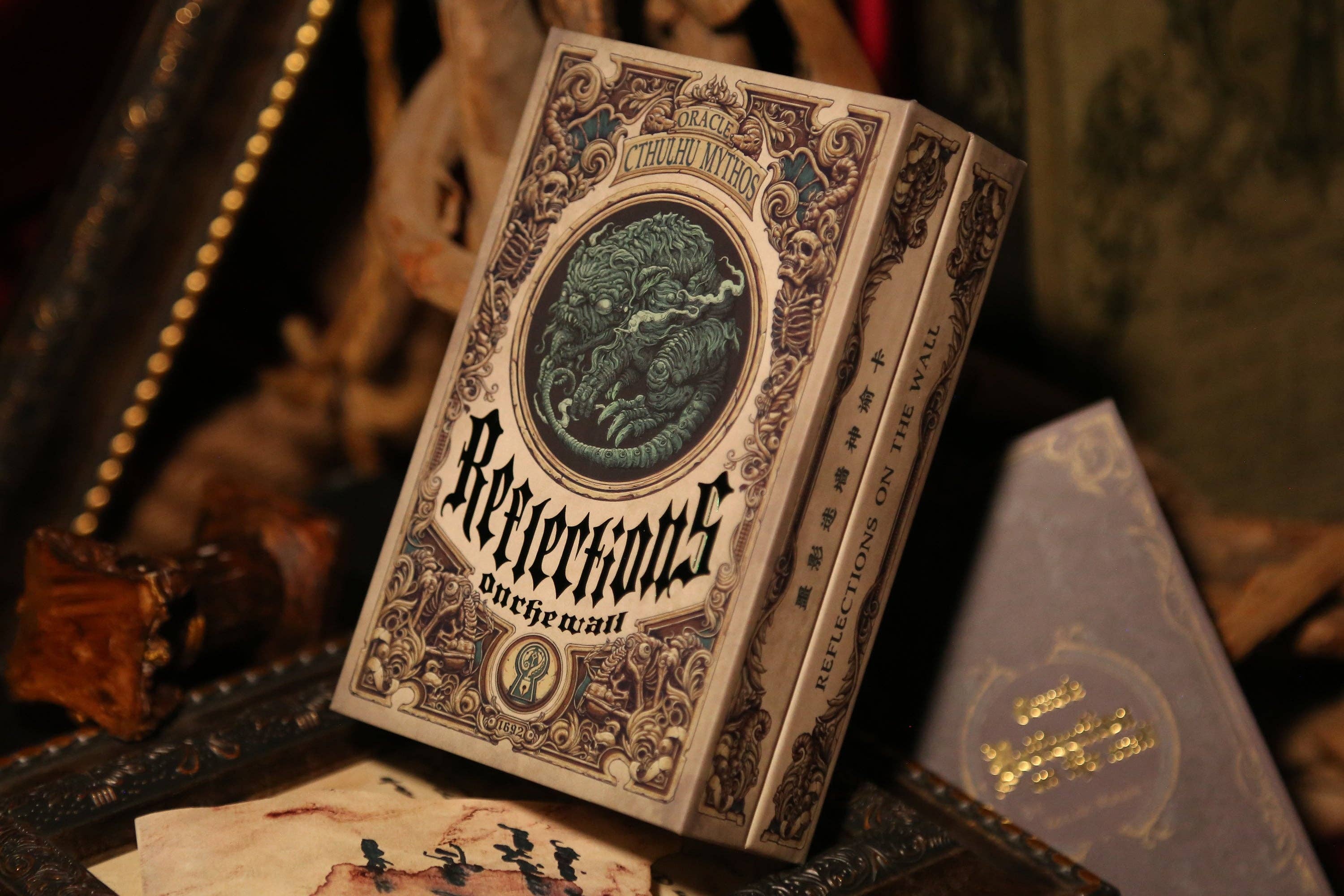 Vermilion Collection - Wholesale Tarot Cards - Reflections on the Wall Cthulhu Mythos Oracle5