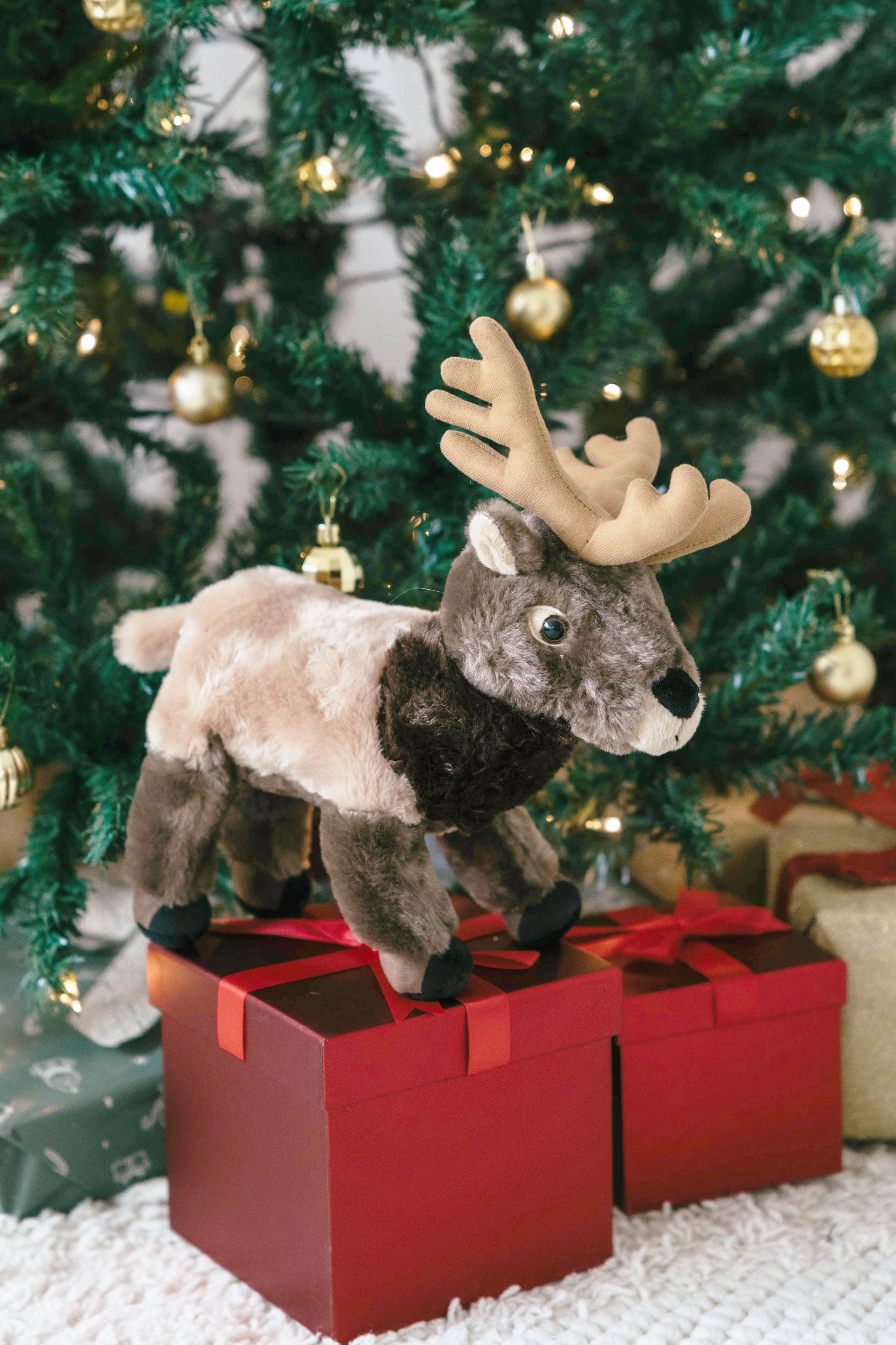 The Petting Zoo - Wholesale Stuffed/Plush Toy - Kids & Baby - 12" (32cm) Winter Reindeer Holiday Wild life1