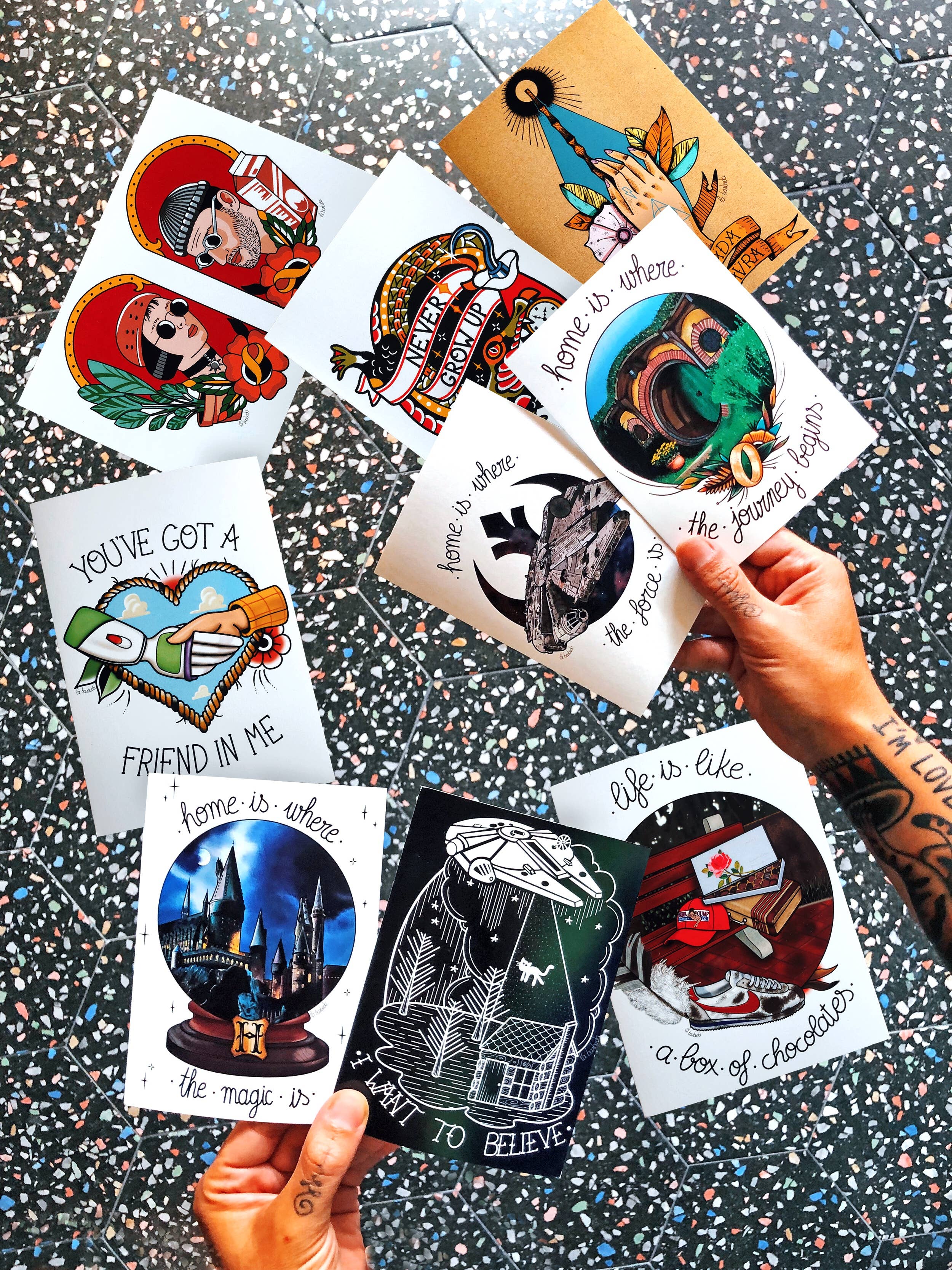 Multicolore Peinture sur l'arbre de Calvin Hobbes en édition limitée imprimée par La Barb en vente sur Faire1