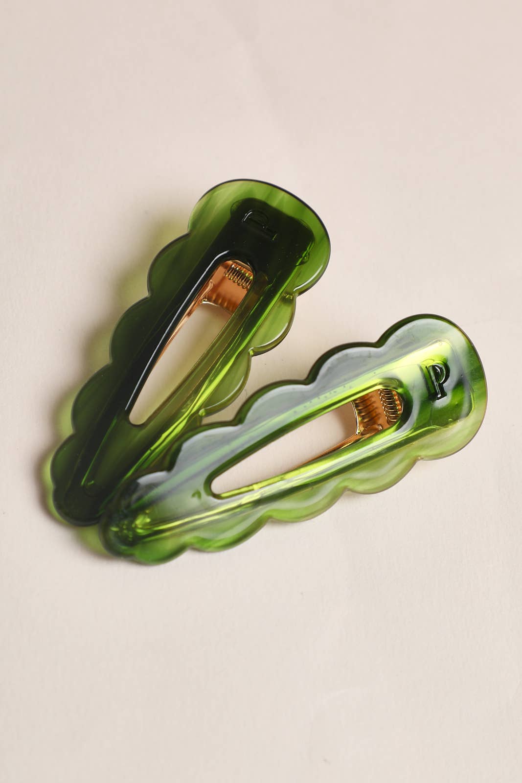 Peignee Paris - Wholesale Hair Clip - Women's - Signature Hair Clips - Emerald (Pair)3