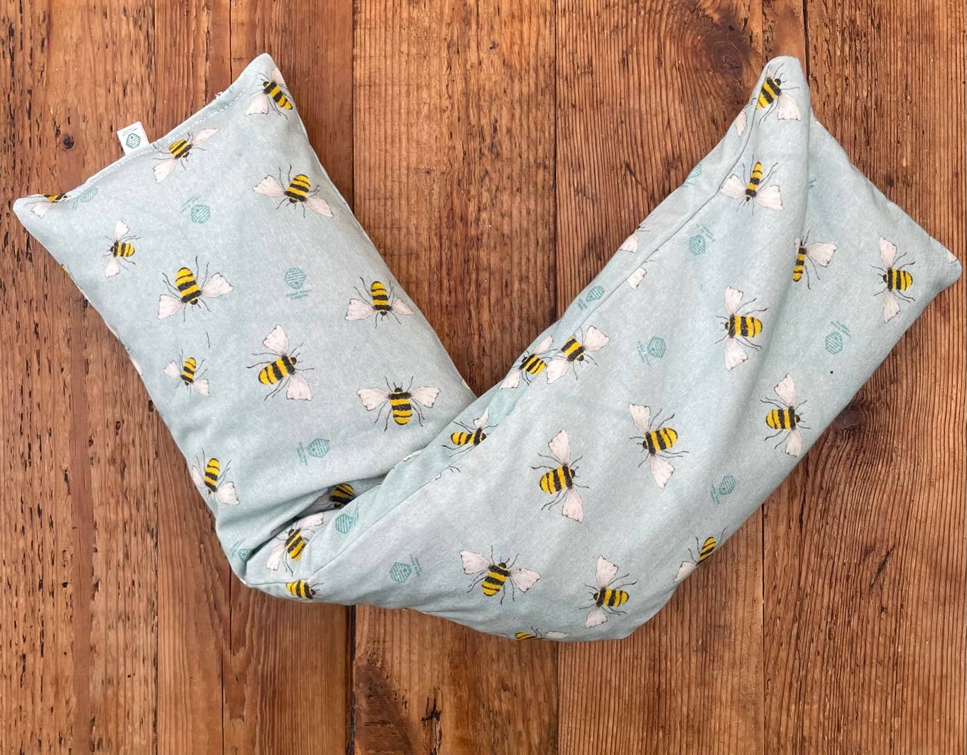 Urban Green Company - Wholesale Hot/Cold Compress - Cherry Stone neck and shoulder pack3