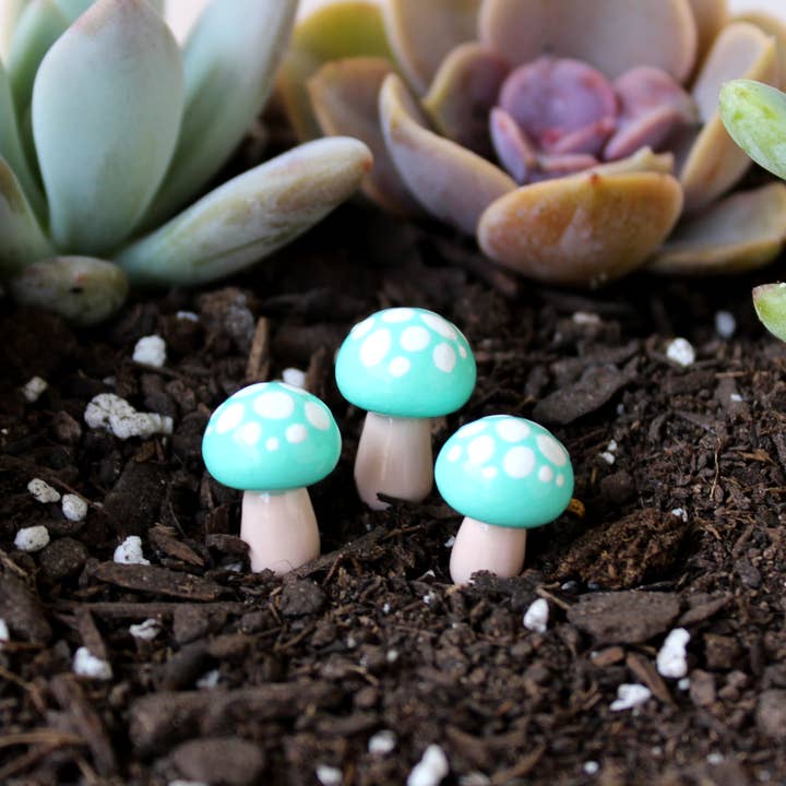 Mariposa Miniatures - Venta al por mayor Postes de jardín/césped - Set de 4 Mini Hongos para Jardín de Hadas6