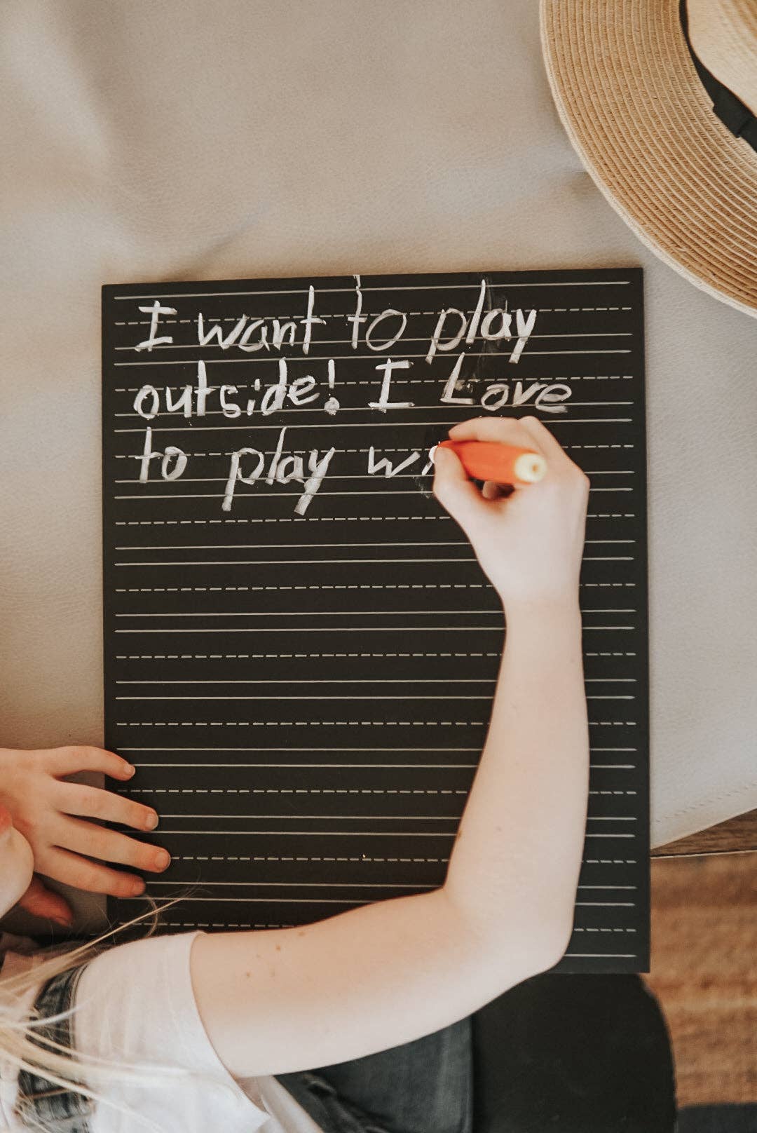 Chalk Full of Design – wholesale Svart tavla – Skrivtavlan Trace-n-Erase Chalkboard®2