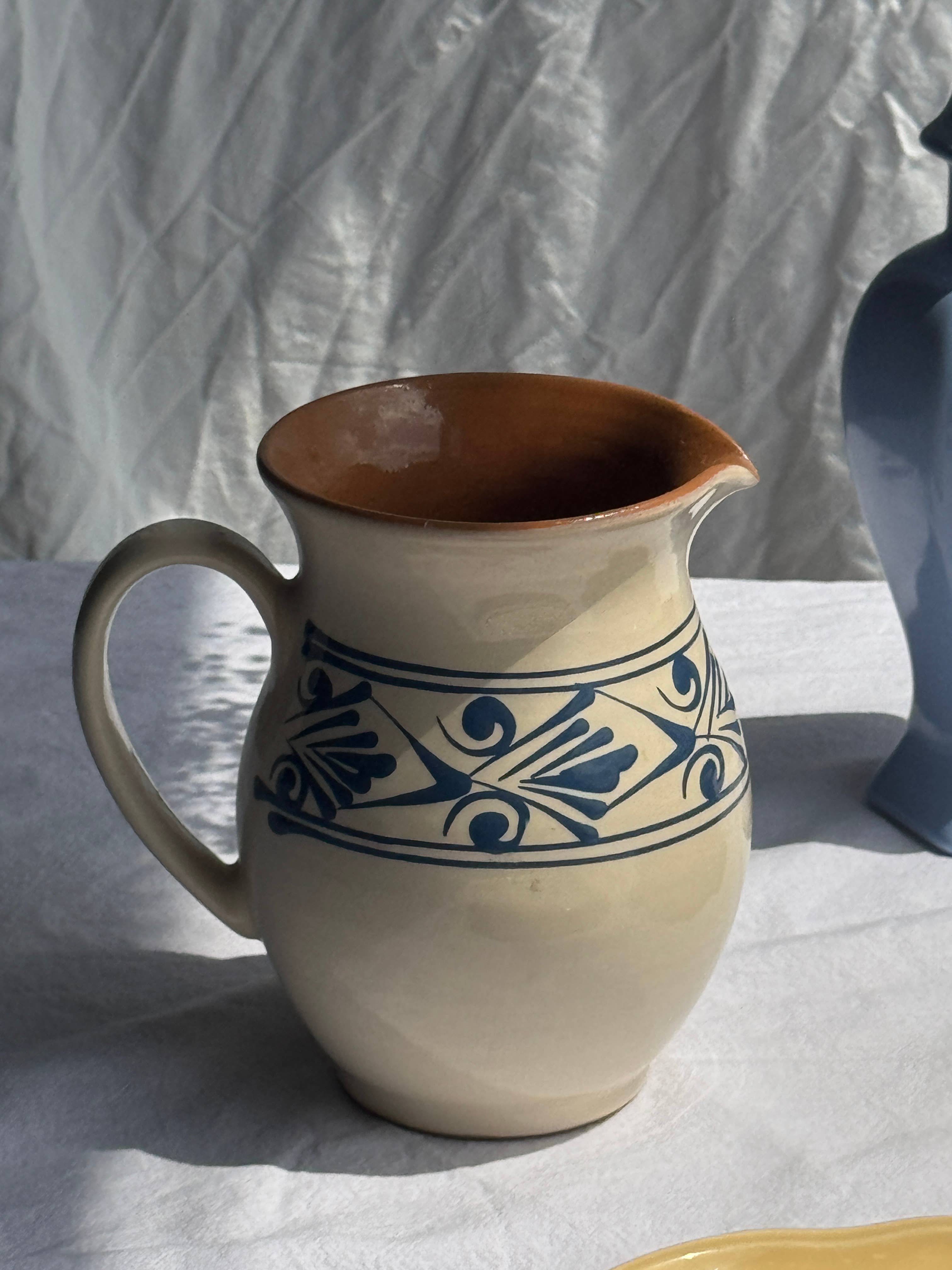 Office Objets - Wholesale Pitcher - Vintage white pitcher with stylized blue vegetal frieze H17.512