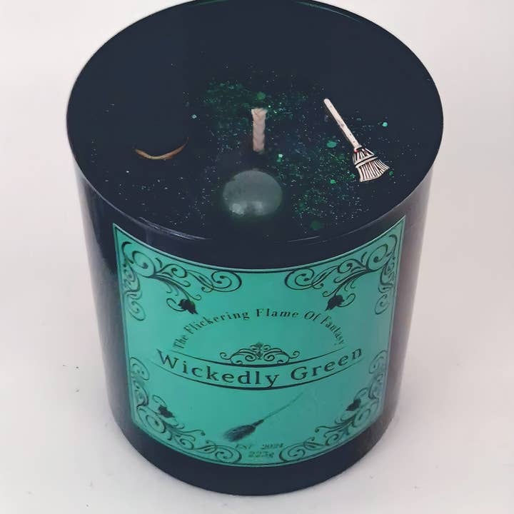 Vela de Bruja Inspirada en Elphaba de Wicked Regalo de Fantasía y Amuletos y otras tendencias de Resultados para velas y sahumerios al por mayor. Devoluciones gratuitas y condiciones de pago a 60 días en Faire en Faire.