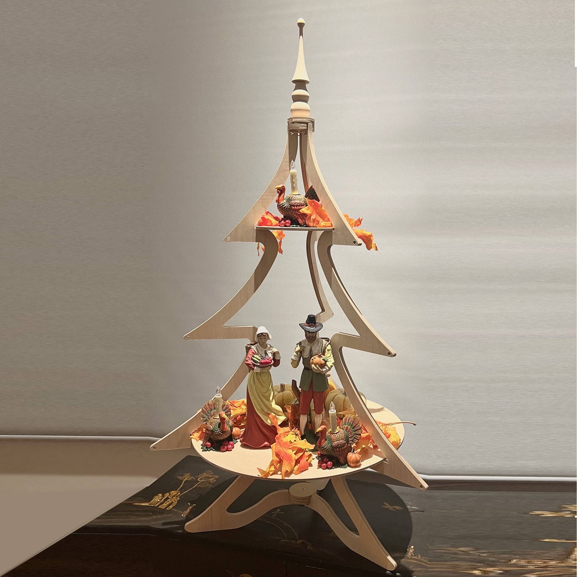 A Treasured Tree – wholesale Christmas decoration – Tall Wood Traditional Tree3