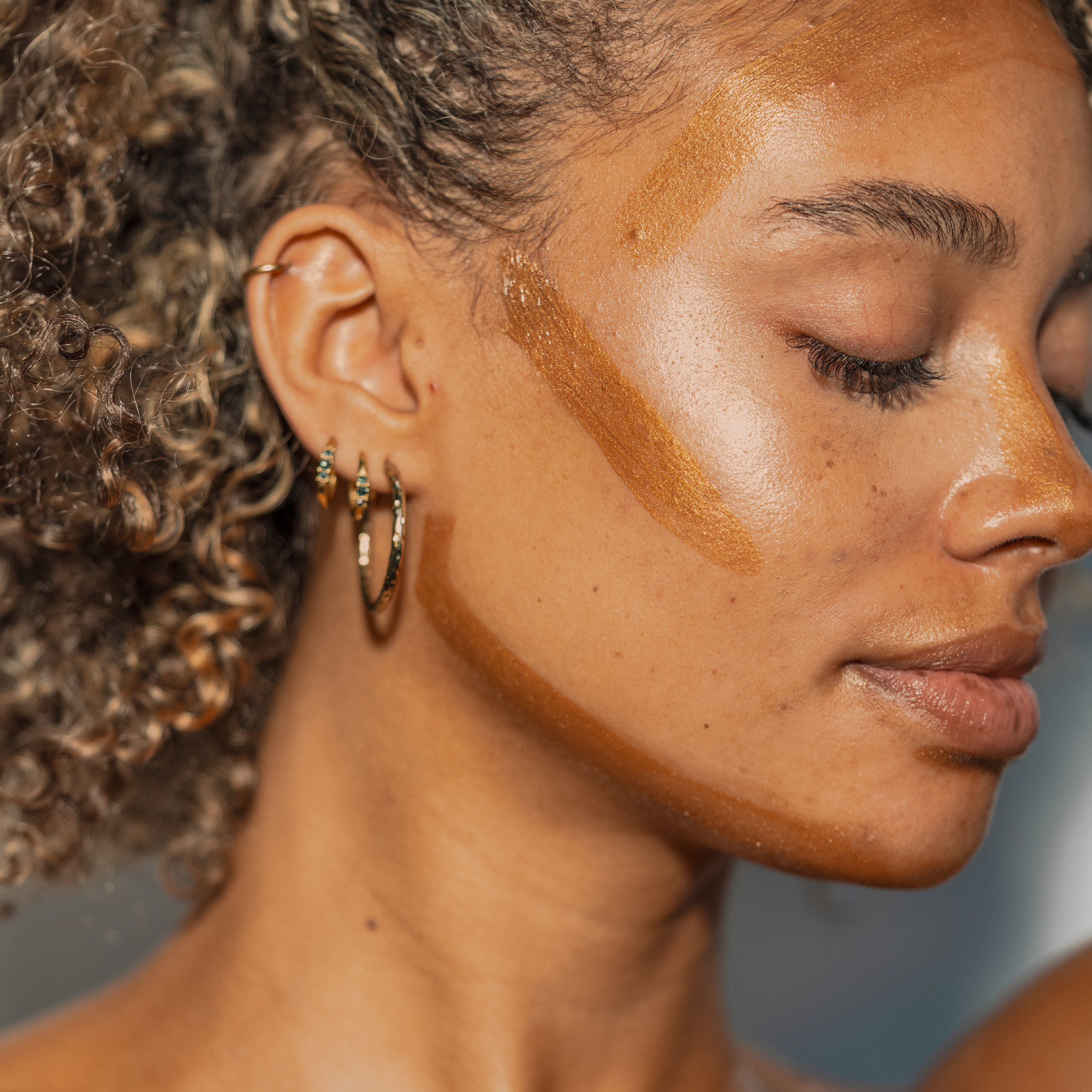 Dolce Glow by Isabel Alysa – wholesale Self-tanner – Dolce Glow by Isabel Alysa Contour Self-Tanning Sculpt + Glow8