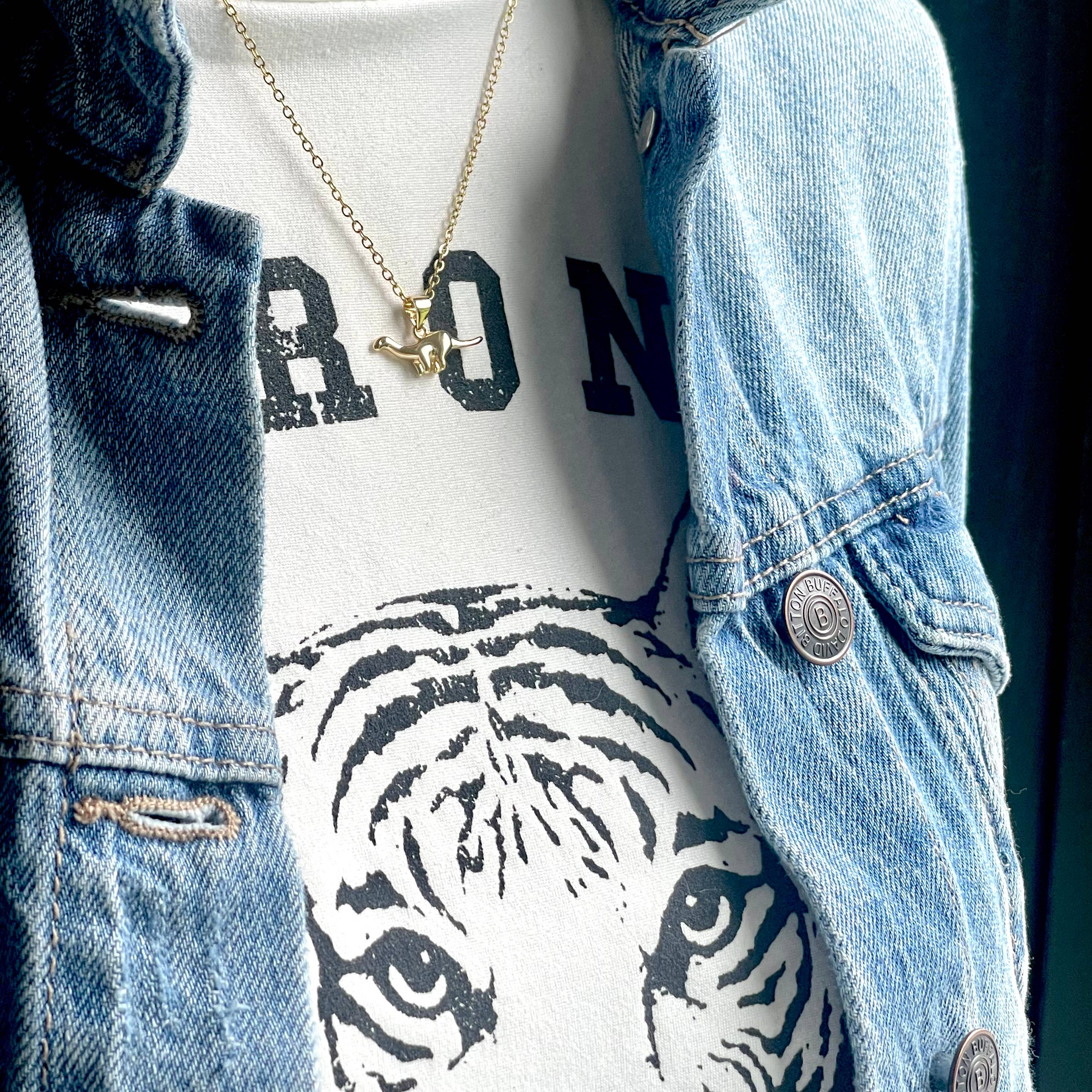 L Rae Charm - Vente Colliers à pendentif - Collier à breloques en forme de dinosaure en or Brontosaure1