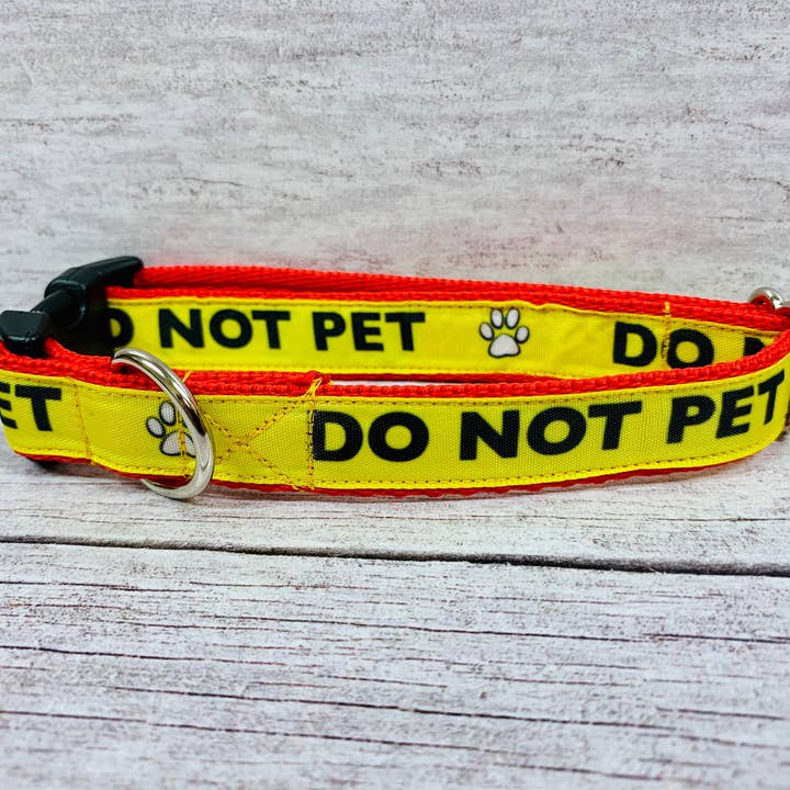 Collare di allerta per cani DO not PET **Tenere lontano** ANSIOSO per la vendita all'ingrosso da parte di Dottie's Pet Boutique