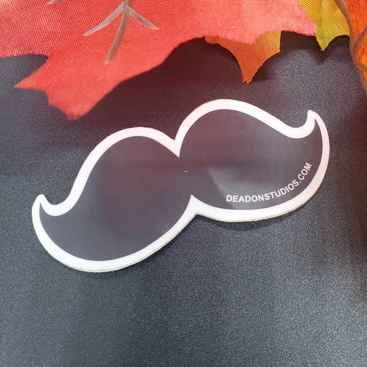 Mustasch för wholesale av DeadOn Studios