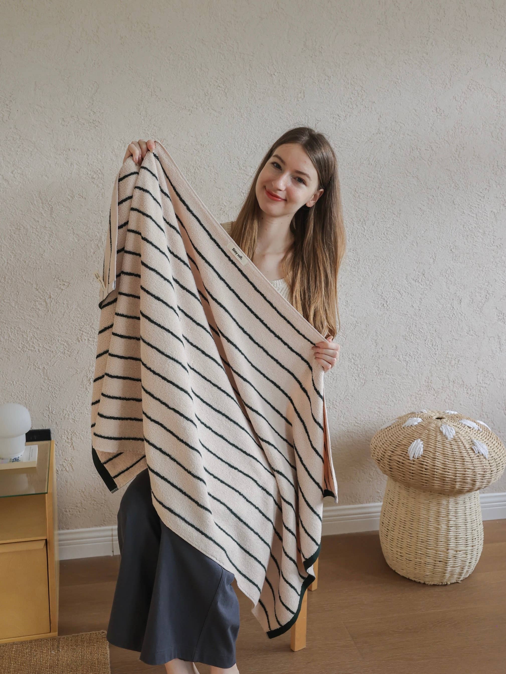 INSPECIAL HOME - Wholesale Bath Towel - 100% Cotton Retro Earthy-tone Pinstripe Soft Plush Towel 12