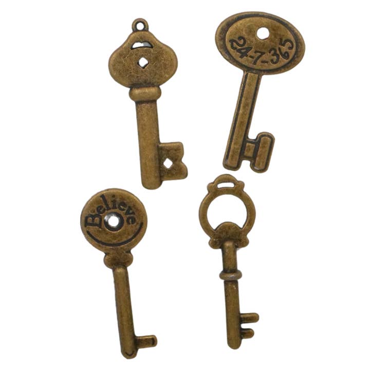 Pack Of 4 Vintage Keys for wholesale by Atiladecor, Artesanato Lda