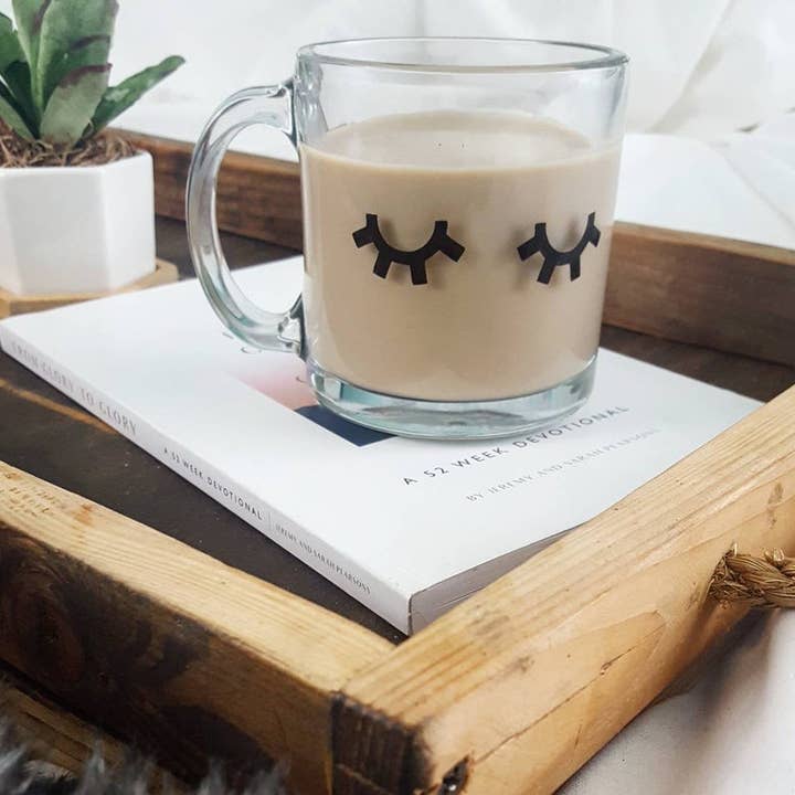 Tasse à café en verre pour la vente par Beautiful Things By Bec