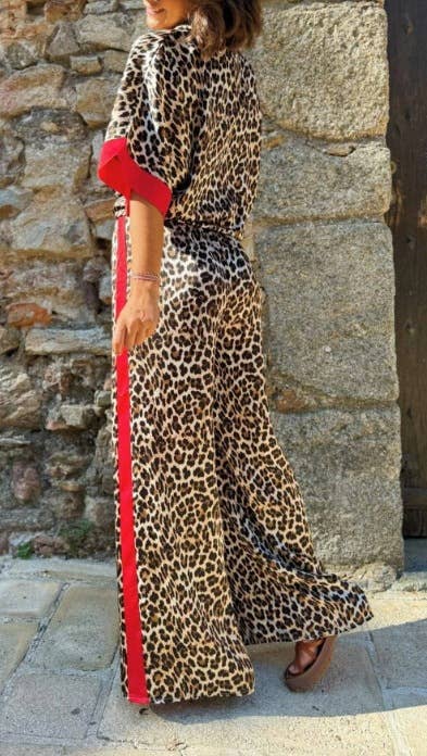Rosa Clothing - Wholesale Lounge Set - Women's - Leopard Print Contrast Trim Shirt Top Pants Lounge Set2