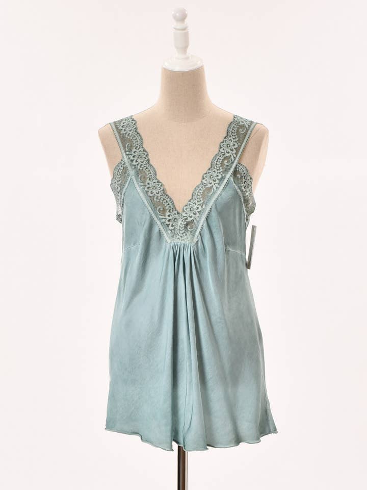 Lingerie-top med blonder for engroshandel hos Victoria Moda