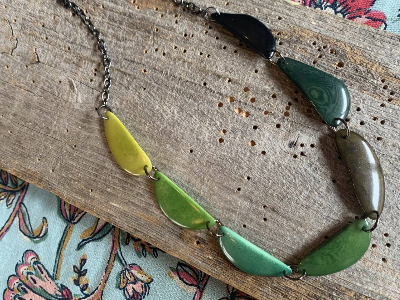 Veronica Riley Martens - Wholesale Bib Necklace - 7-piece Ombre Crescent-Shaped Tagua Necklace6