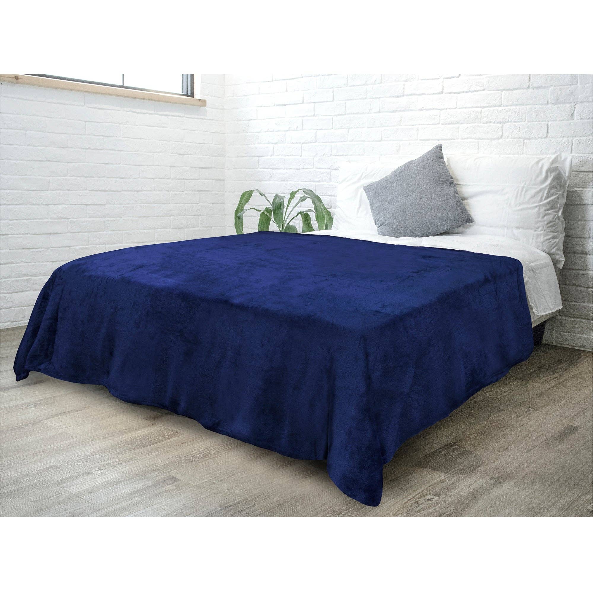 Pavilia - Wholesale Throw Blanket - Classic Fleece Throw Blanket55