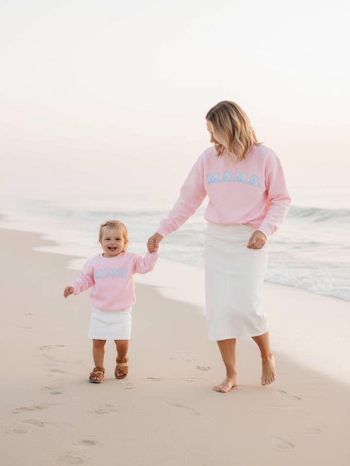 Mama & Mini Blossom Buchstabenpullover für den Großhandel von Pearly Peach
