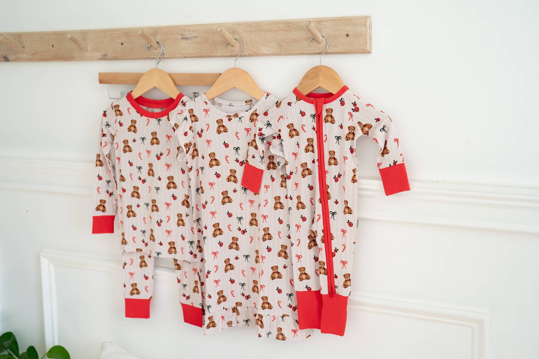 Boosh Baby - Wholesale Sleepsuit - Baby - Teddy Bear Christmas Collection 🎄🧸✨| Zippy Convertible PJ5