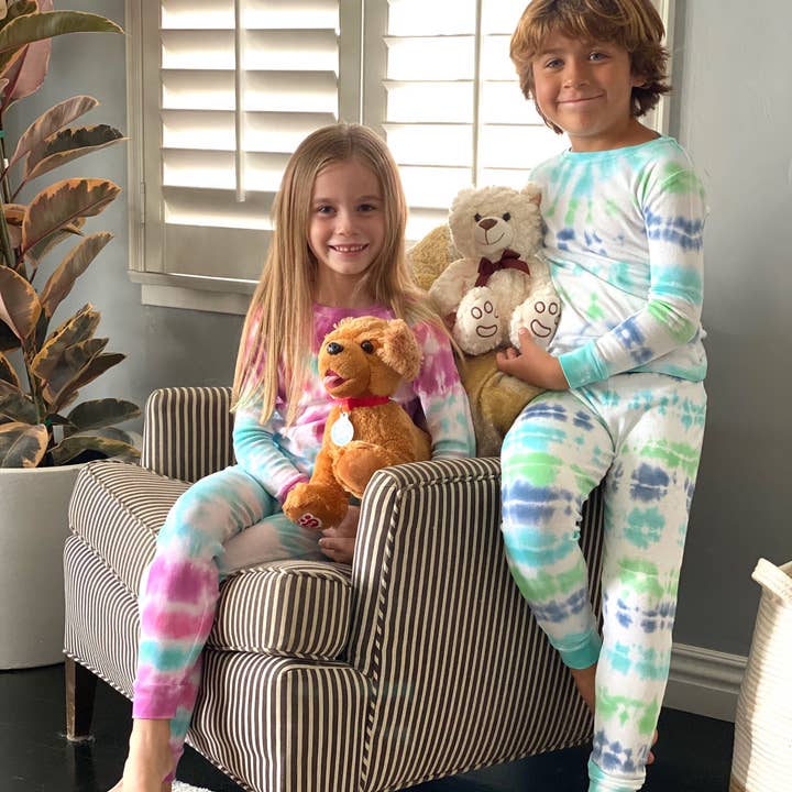 Vittorioso Kit attività - Collezione Victorious - Pigiama 2 pezzi - Tie Dye in vendita all'ingrosso su Faire5