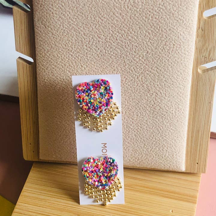 Pendientes Nyango de cuero reciclado y latón chapado en oro para venta al por mayor de Moni Kréation