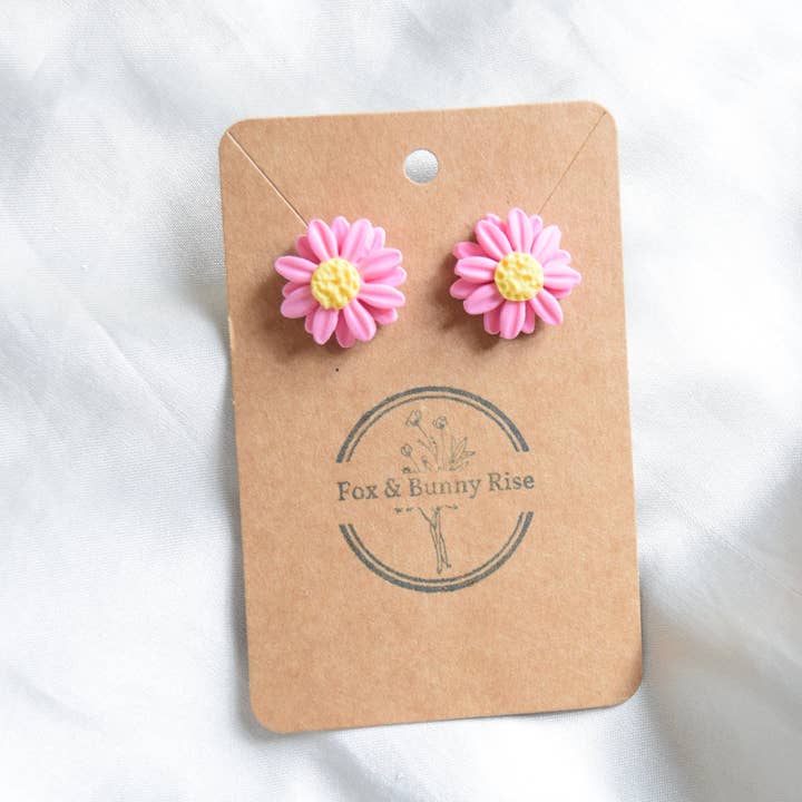 Pastelroze dubbele madeliefjes van polymeerklei voor wholesale door Fox and Bunny Rise