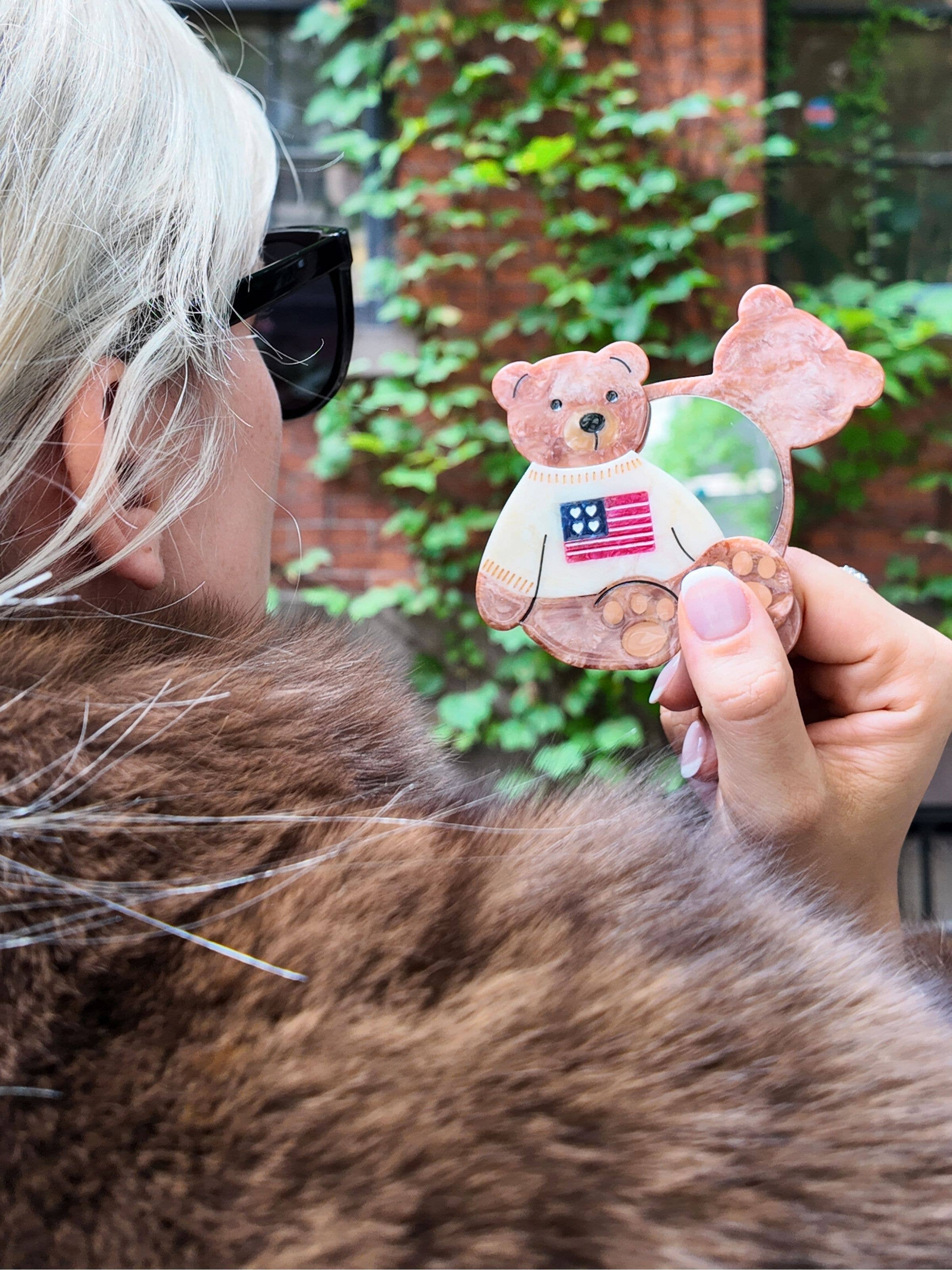 Solar Eclipse - Vente Miroirs de poche - Miroir de poche Teddy Americana peint à la main | Écologique2