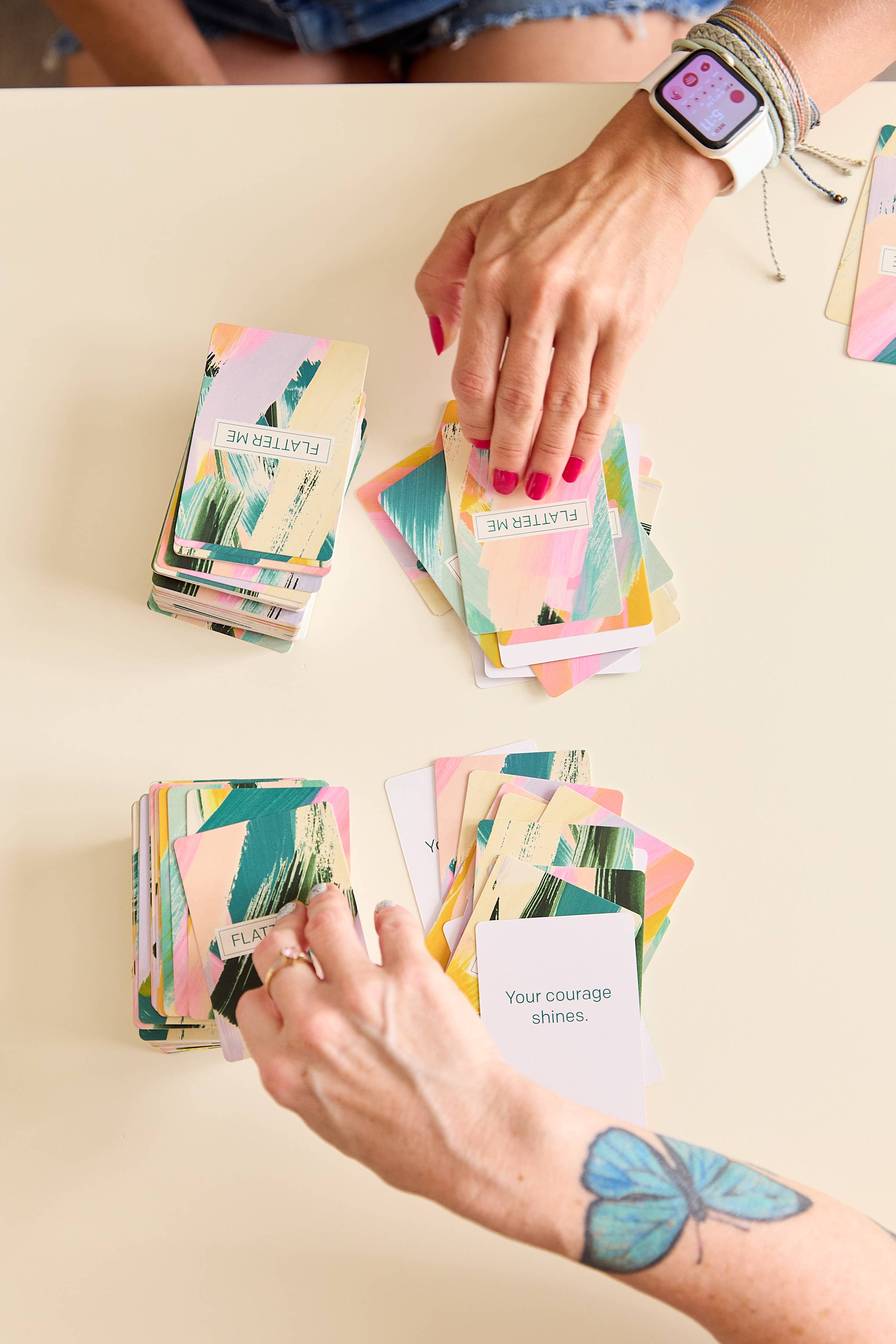 Pink Tiger Games - Wholesale Card Game - Flatter Me: A Compliment Battle Card Game14