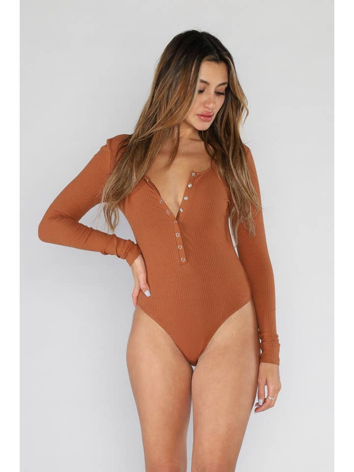 Makers of Dreams - Wholesale Bodysuit - Women's - Crew Neck Long Sleeve Snap Button Bodysuit (Light Brow1