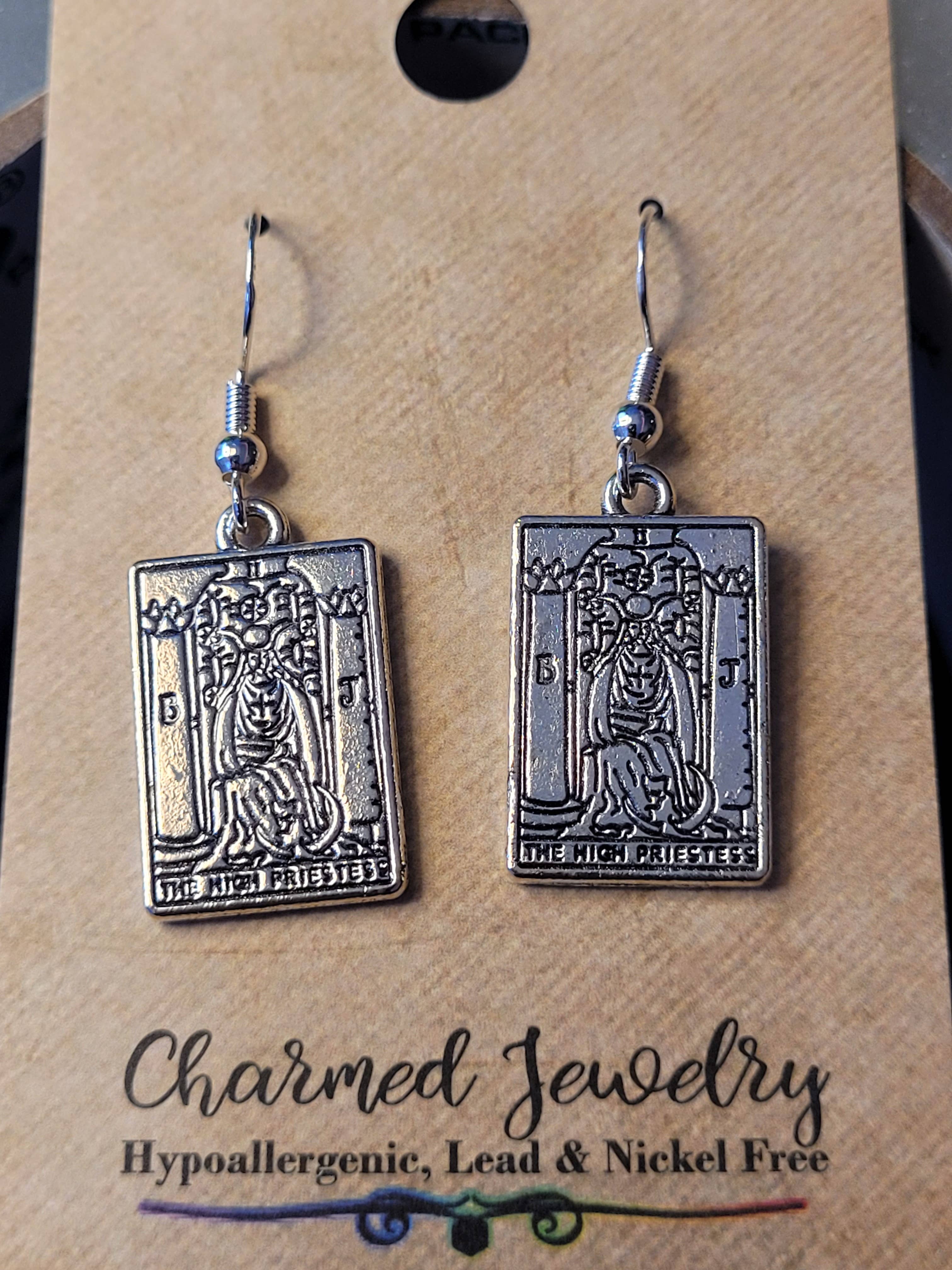 Con-Quest Crafts - Wholesale Dangle Earrings - Silver Tarot cards Earrings - Various card designs.8