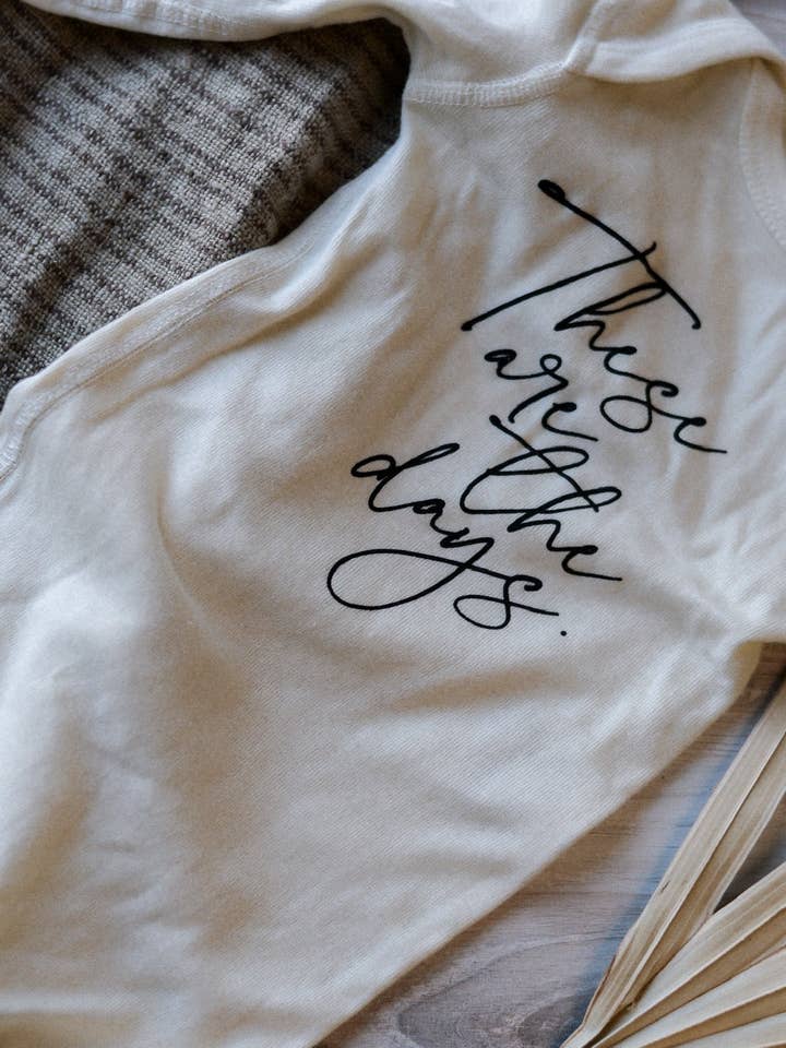 Combishort pour bébé These Are The Days pour la vente par KLSD