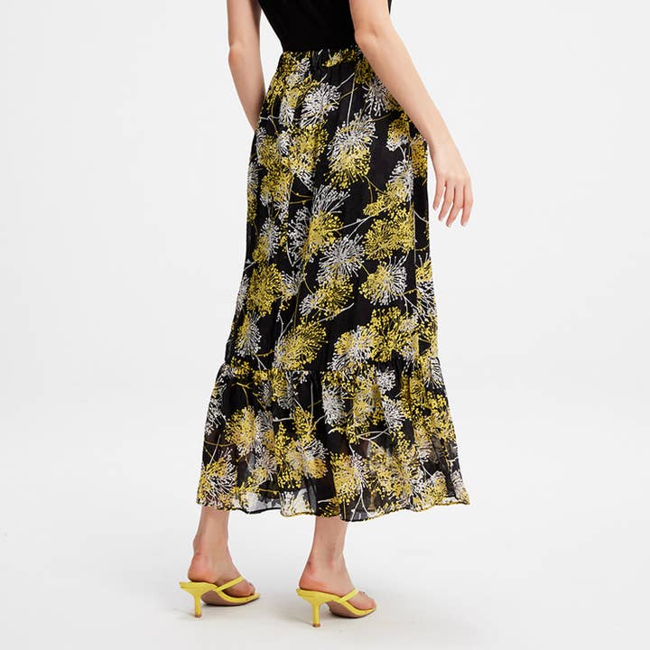 Smart and Joy – Engroshandel Nederdel - Dame – Lang nederdel med lineær print og flæser2