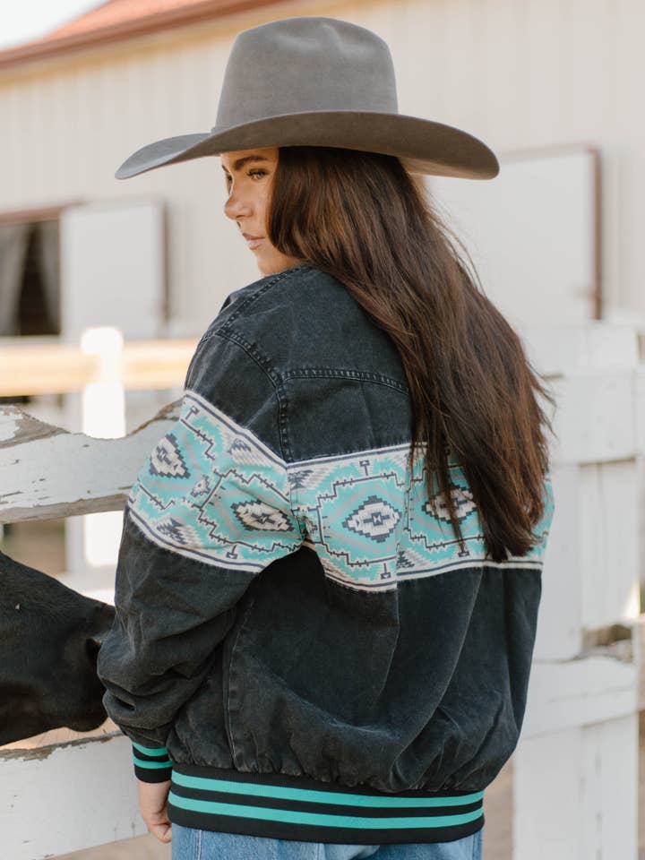 Sterling Kreek – wholesale Bomber jacket – Women’s – High Desert Horizon Bomber Jacket8