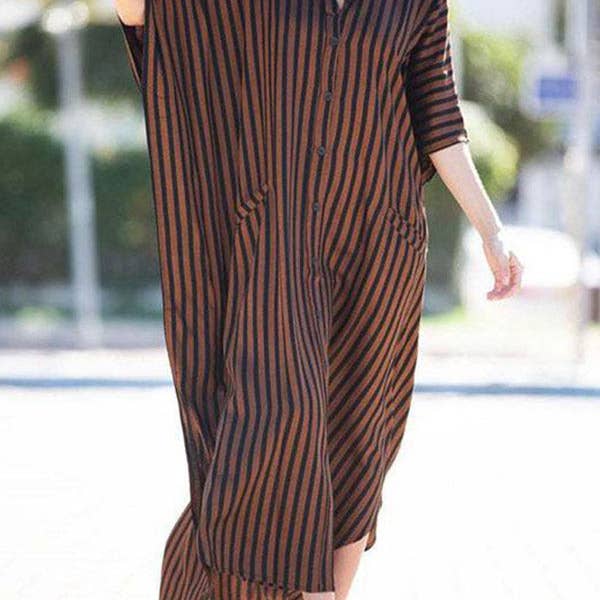 Mangas de asa de morcego, meias mangas, bolsos abotoados, listrados, decote redondo para praia, vestido maxi por atacado de Sheer Trend