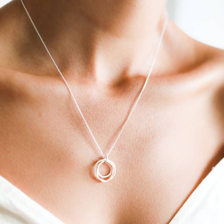 Freshie & Zero - Wholesale Pendant/Charm Necklace - River Rocks Necklace, Three Circles Silver Gold Dainty6