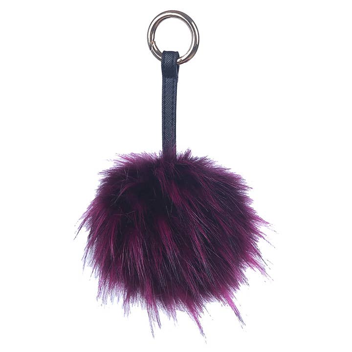 Porte-clés pompon en fourrure de prune pour la vente par Mad Style