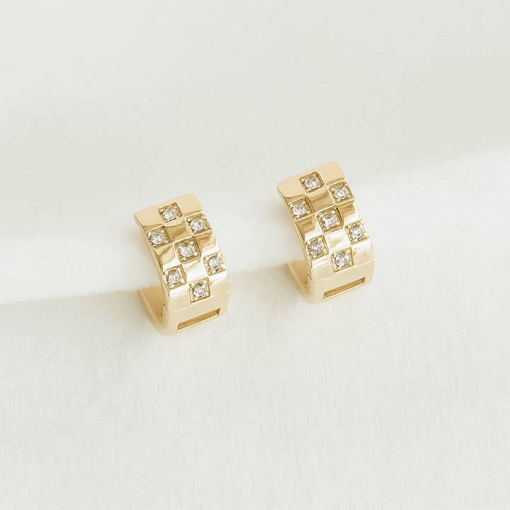 PETITE GOLD - Wholesale Hoop Earrings - Olivia Hoops0