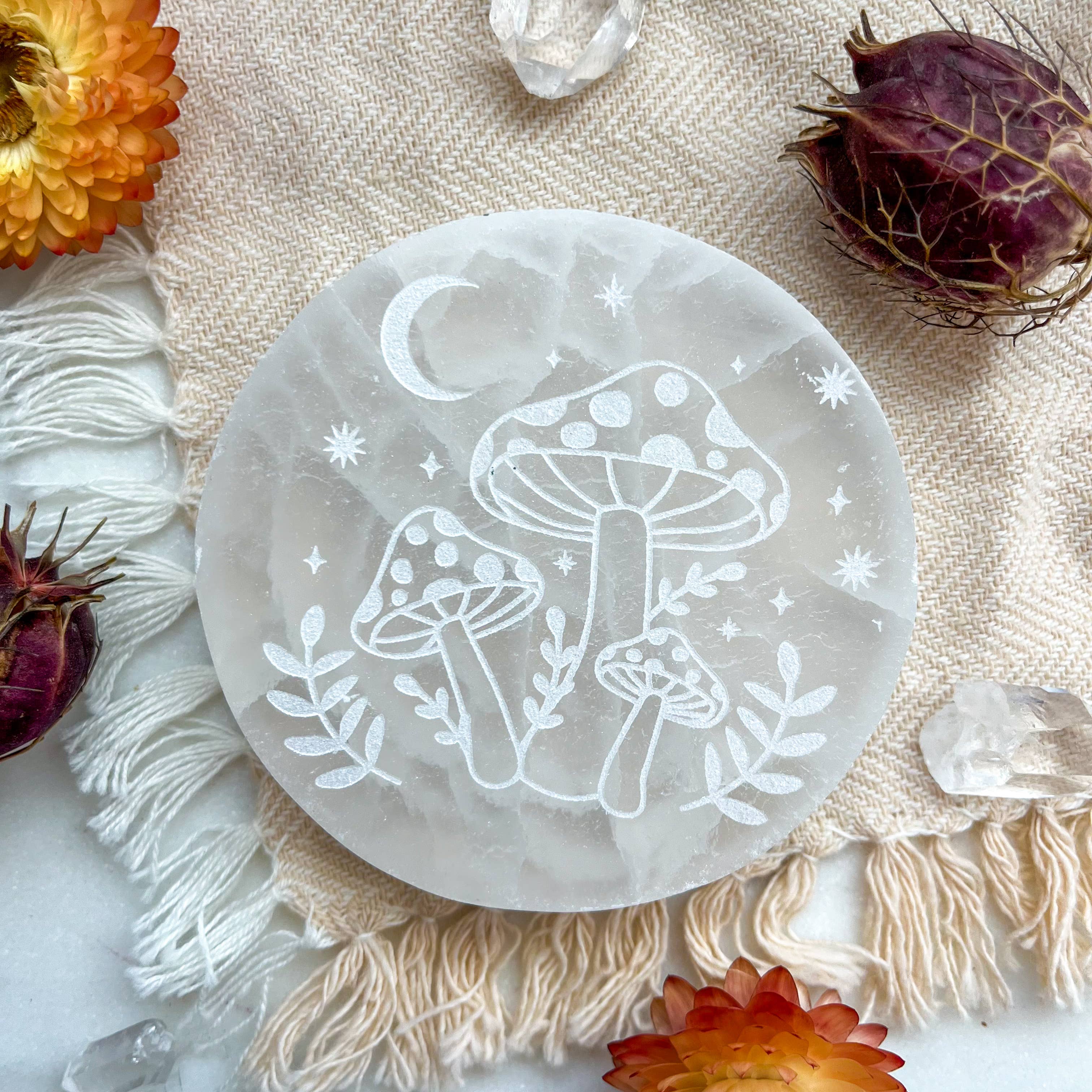 Fractalista Designs – wholesale Crystal-charging plate – "Mushroom" Halloween Selenite Charging Plate Spooky Decor1