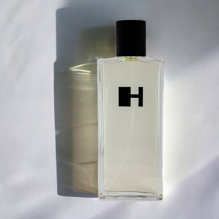 Rue Notre-Dame - Água de Perfume por atacado de Hébert Parfums Inc
