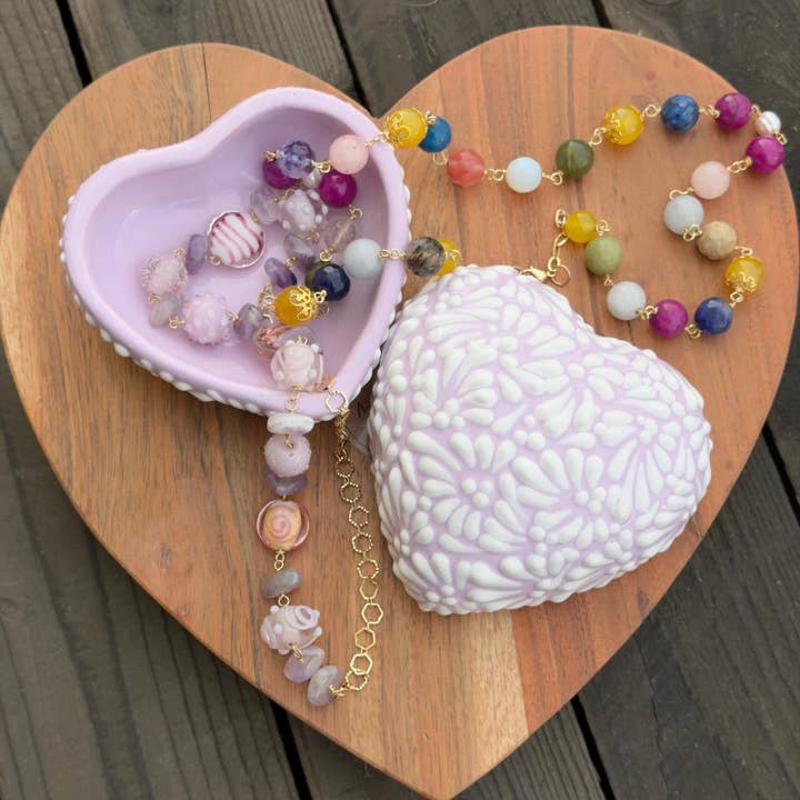 Lilac and White Heart Box for wholesale by Mi Amor Just For You