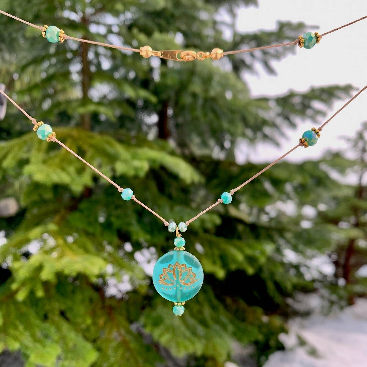 Marlene VanBeek Jewelry – Colar pingente/pendente por atacado – Colar de Lótus - 6 Cores1