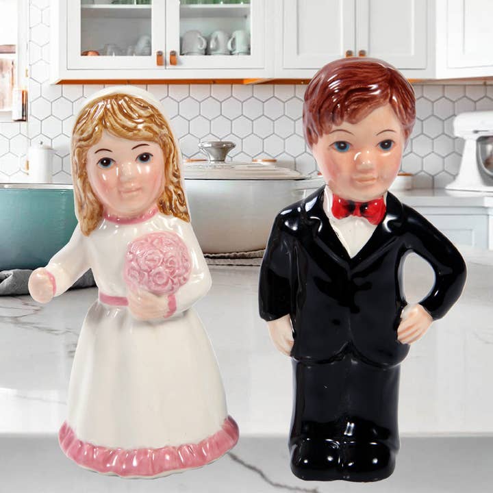 Pacific Trading - Wholesale Salt & Pepper Shaker Set - Wedding Couple Salt and Pepper Shaker Set1