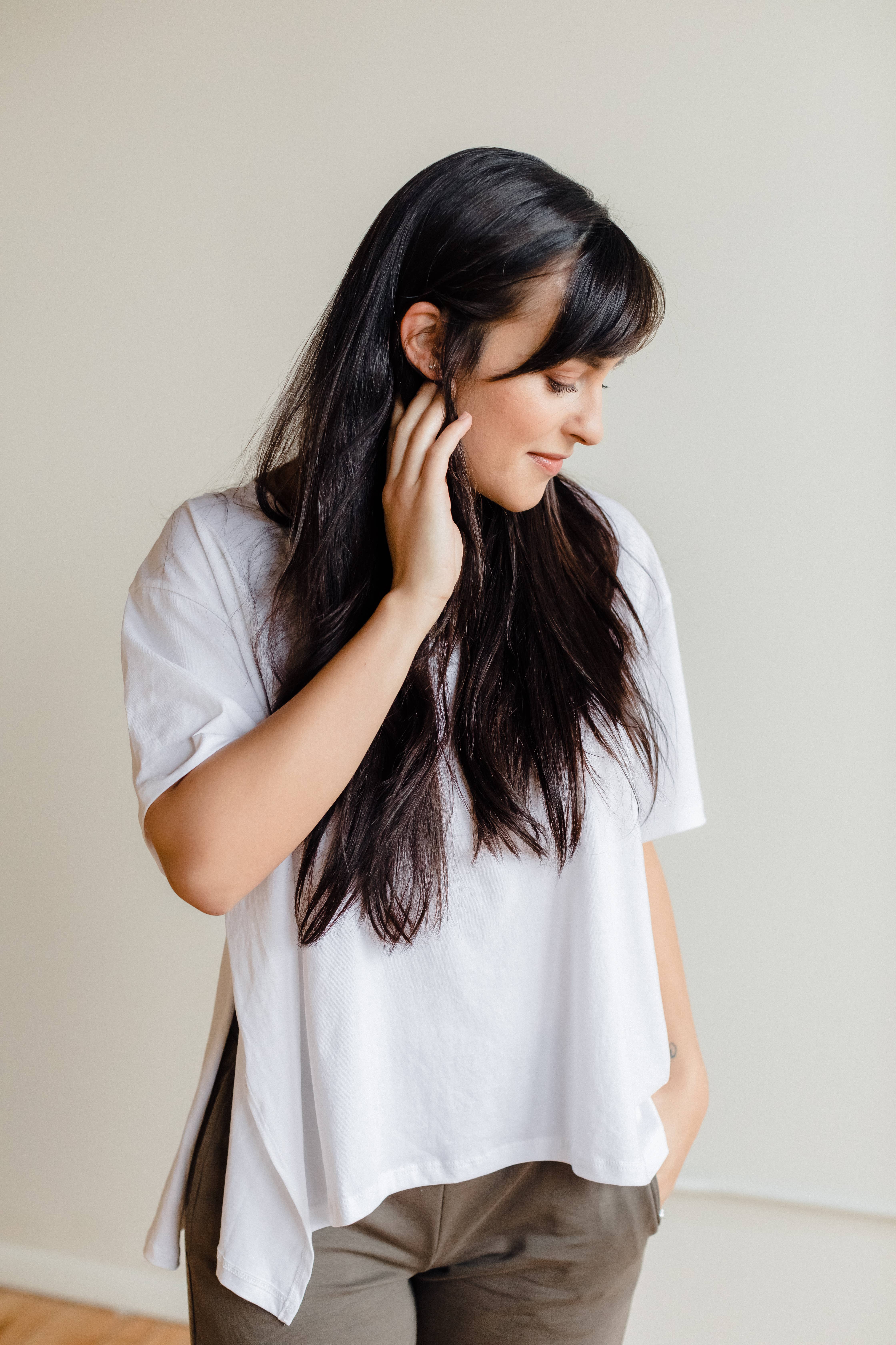 Everywhere V-Neck Tee - White for wholesale on Faire7