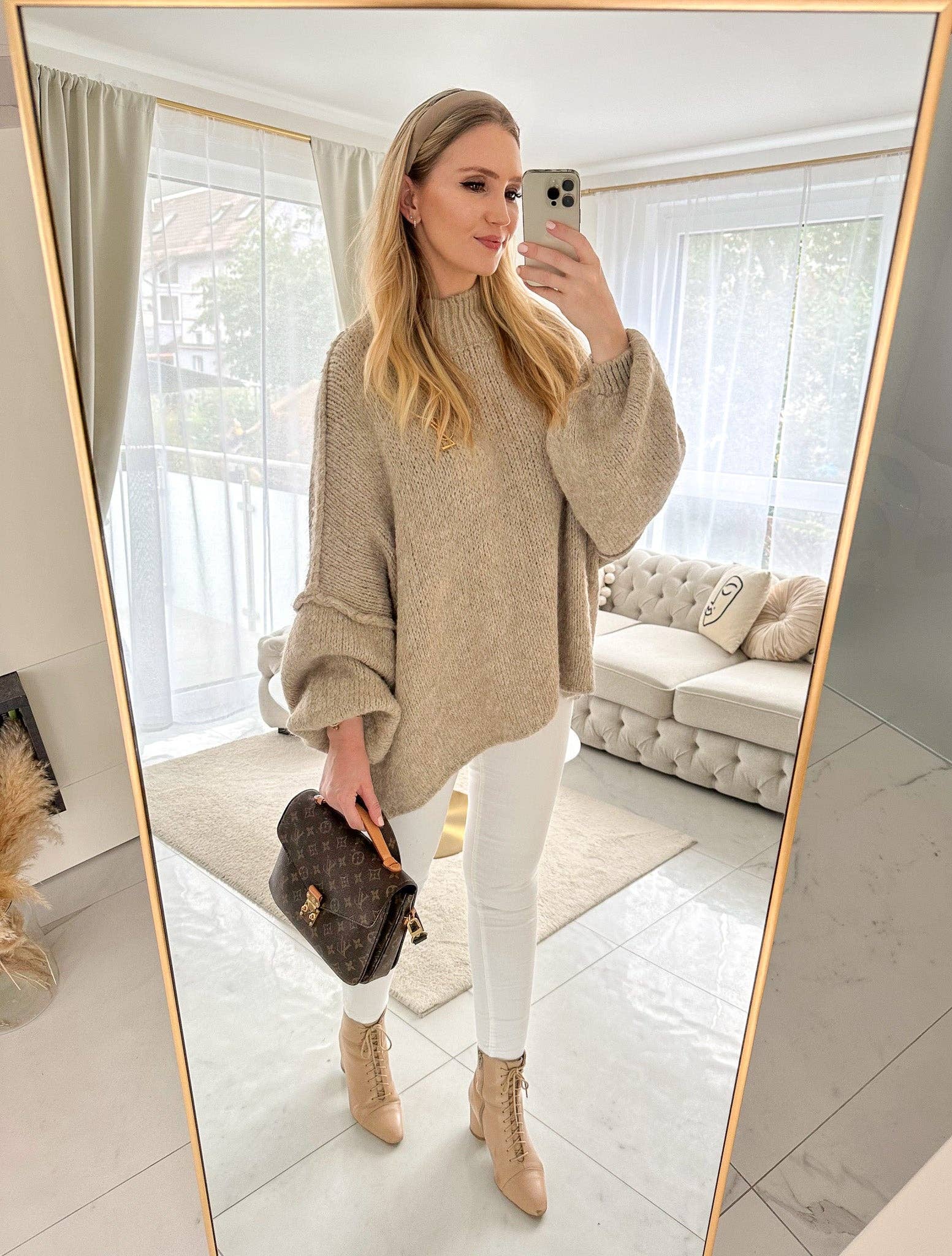 Kiss Couture – wholesale Tunikatröja - Dam – Wolke 7 — tröja med stand-up krage2