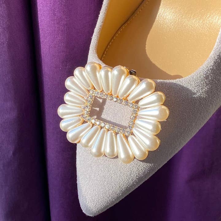 MAXIMONDÄN - Wholesale Shoe Jewelry - Women's - TAHITI PEARL SHOE CLIPS (one pair)5