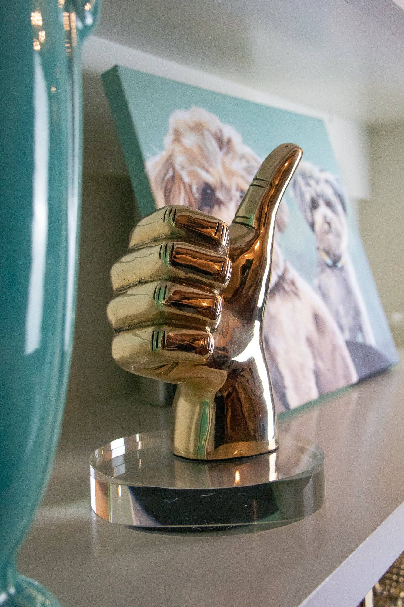 PRIZE - Vendita all'ingrosso Scultura - Scultura in ottone del gesto "Pollice in su" o "Gig 'Em, Aggies".6