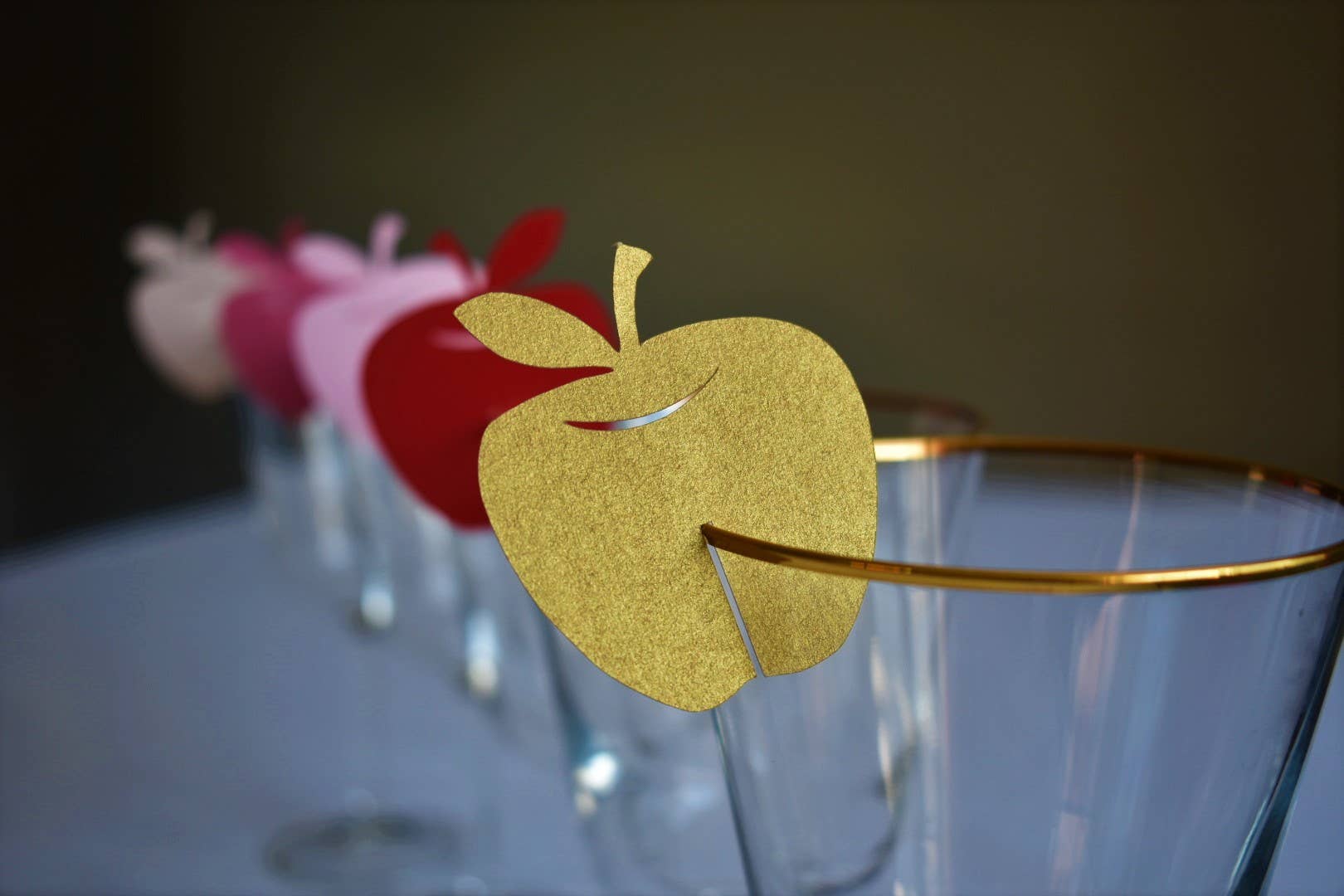 thekitcut - Wholesale Decal - Party Decorations - Rosh Hashanah apple glass decoration | Jewish holiday decor1